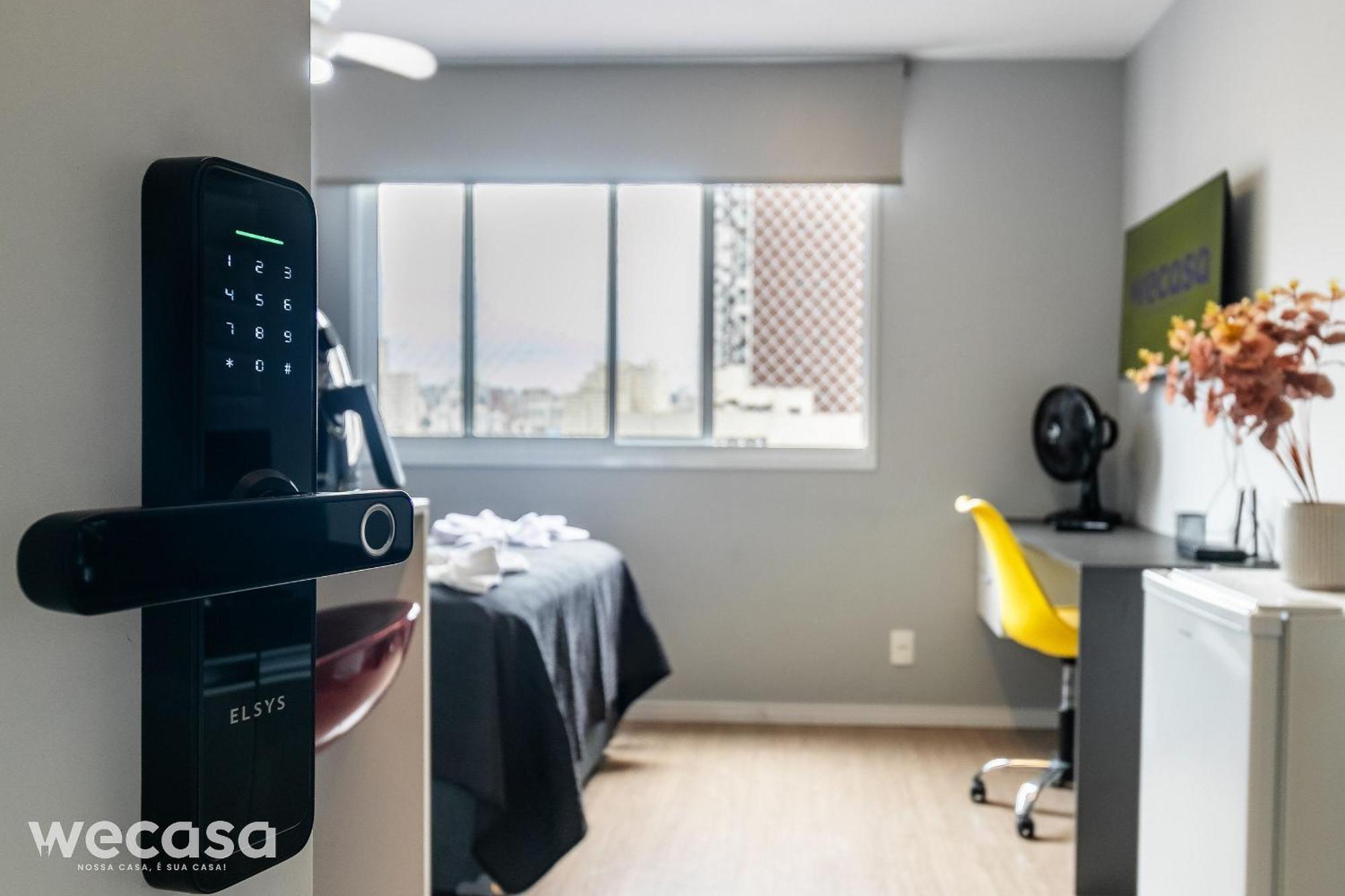 Game No Bras Com Piscina/metro Bras Apartamento São Paulo